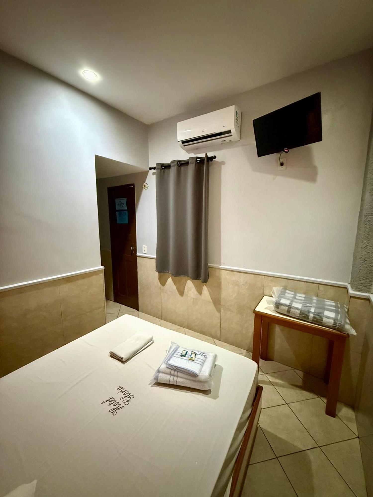 Hotel Gloria *