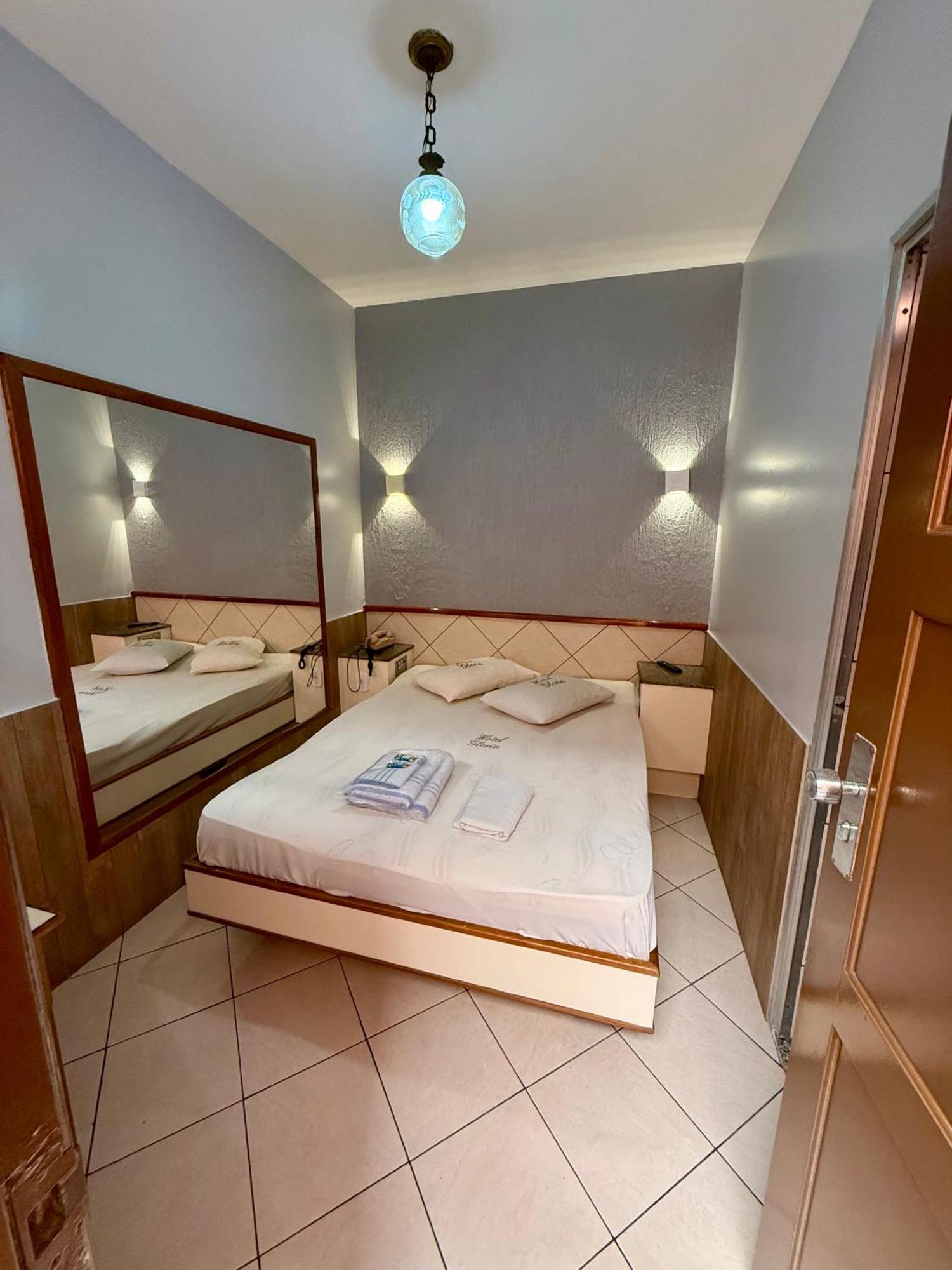 Hotel Gloria